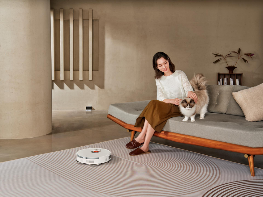 04. Xiaomi 掃拖機器人 S20+ 支援地毯升壓模式，經由超聲波感測器進行地毯檢測，一但碰到地毯，將會自動將吸力切換到下一個級別。.png