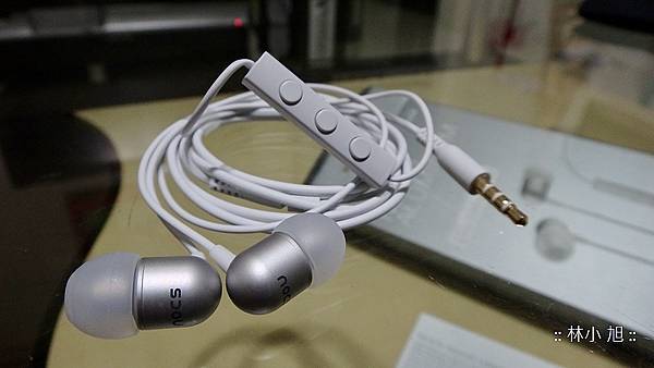Nocs NS200 Aluminum 北歐簡約風鋁合金重低音有線耳機開箱 (ifans 林小旭) (2).jpg