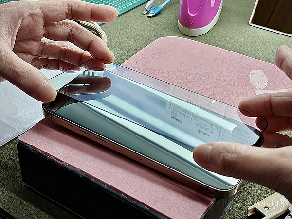 imos for iPhone 16 全系列防護藍寶石低藍光護眼螢幕玻璃保護貼、藍寶石鏡頭保護貼、軍規防摔保護殼開箱 (ifans 林小旭) (16).png