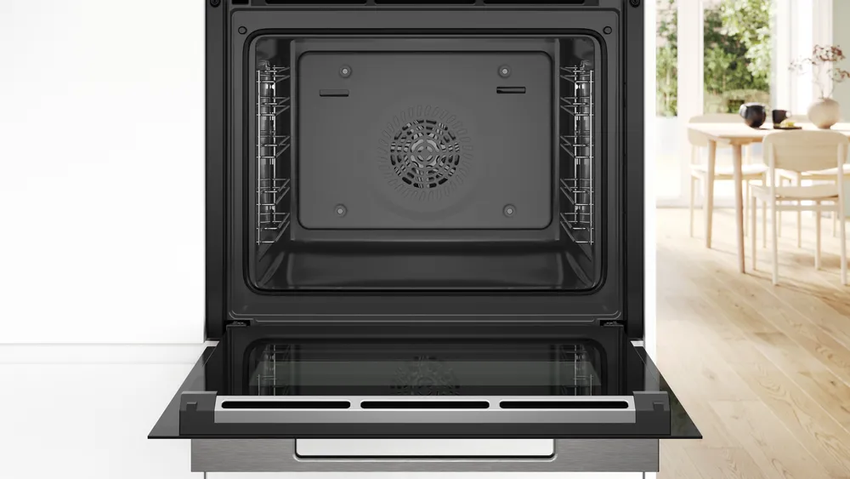 Bosch全新8系列極緻黑嵌入式烤箱(HBG7341B1)是居家廚房的全能助手，輕鬆製作吉祥年菜！.png