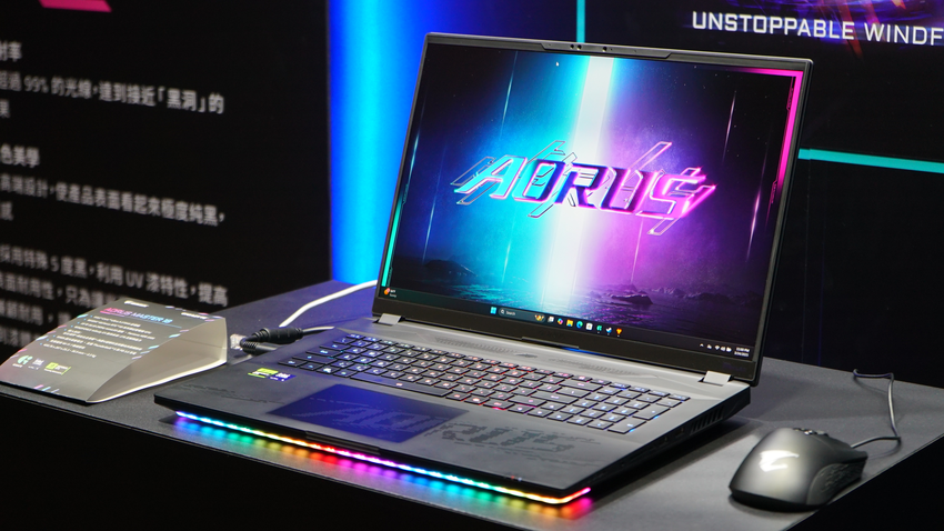 02_AORUS MASTER.png
