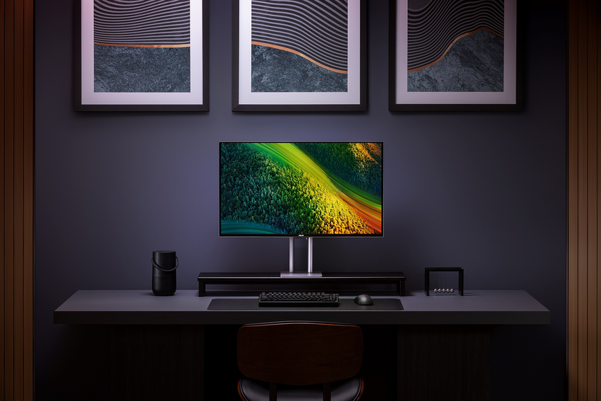 其搭載32吋4K QD-OLED顯示面板，具備240Hz更新率、1,000尼特峰值亮度，同時還擁有99% DCI-P3超廣色域、真10位元色彩深度，大幅領先業界標準。.png