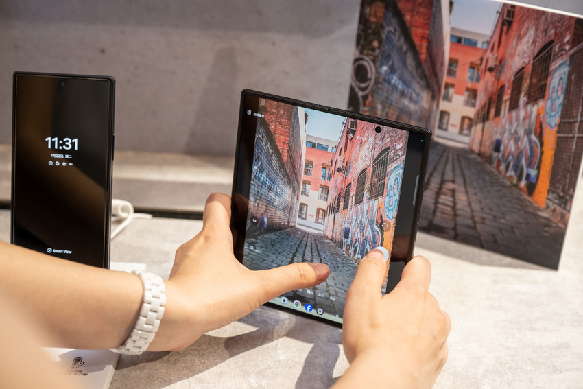 【新聞照片08】Galaxy Z Fold7的2億畫素旗艦相機，原汁原味完美還原Unpacked發表會的紐約街頭風情.png