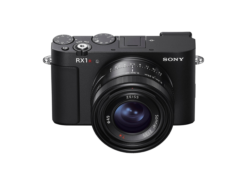 圖1) Sony 發表全新極輕巧全片幅定焦隨身旗艦機 RX1R III，經典再現、動人畫面凝結一瞬。.png