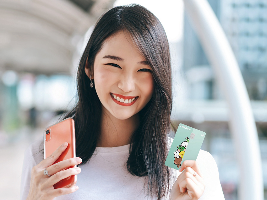 【圖】LINE Bank今（1）日宣布響應環保，在既有卡面之外推出首張零氯環保卡，選用100%環保卡體材料可回收塑膠PETG（rPETG）製卡，降低地球資源的損耗與減少環境污染。.png