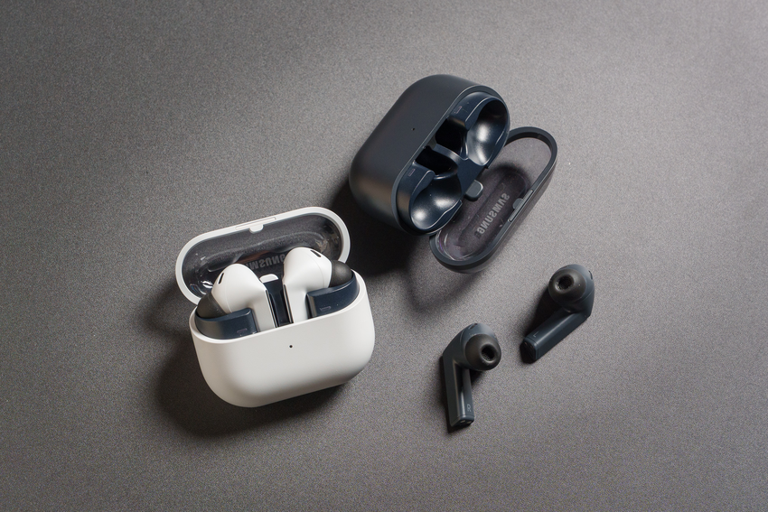 【新聞照片14】沉浸音質與智慧互動齊備，Galaxy Buds3 FE展現雋永設計.png