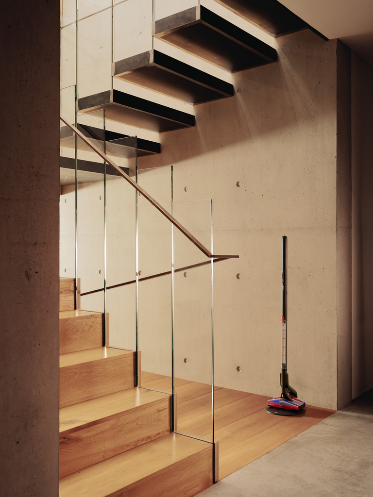 圖4-2:PencilVac Fluffycones鉛筆吸塵器以簡約時尚的設計風格,獨特美學完美融入現代居家空間。.png 圖4-2:PencilVac Fluffycones鉛筆吸塵器以簡約時尚的設計風格,獨特美學完美融入現代居家空間。.png