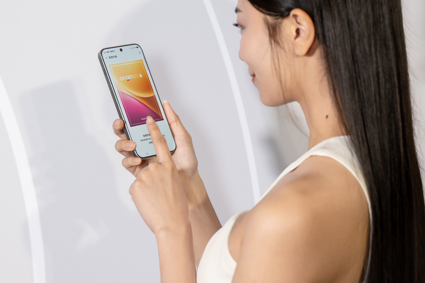 【vivo新聞照片4】X300系列搭載全新作業系統OriginOS 6，以更智慧、流暢的互動體驗，重新定義行動操作的極致。.png