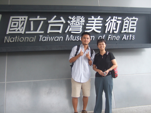 我跟美惠老師，我當了快四年的老師的助理
