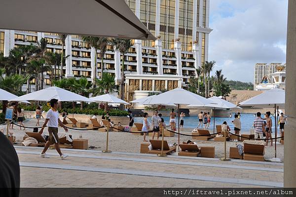 Grand Resort Deck