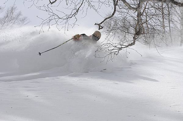 雪道外滑雪—冬山解放(1).jpg