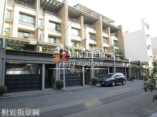 01台南52房屋土地網五餅二魚房屋網台南買屋賣屋市政府三車電梯豪墅 01台南52房屋土地網五餅二魚房屋網台南買屋賣屋市政府三車電梯豪墅