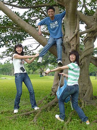 北京三劍客  遊羅東運動公園.JPG