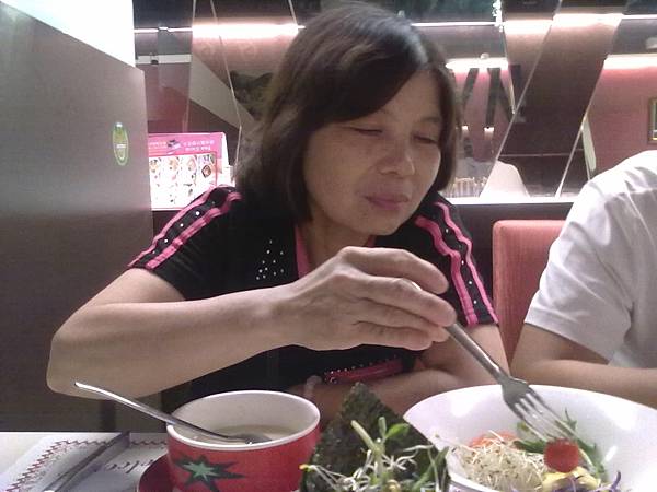 201205131637 201205131637