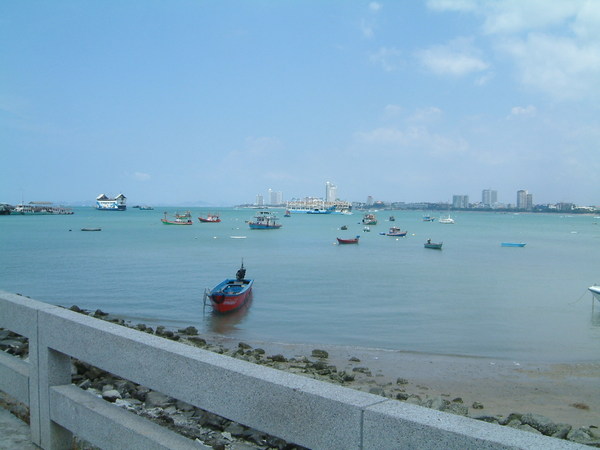 搭船至離島處