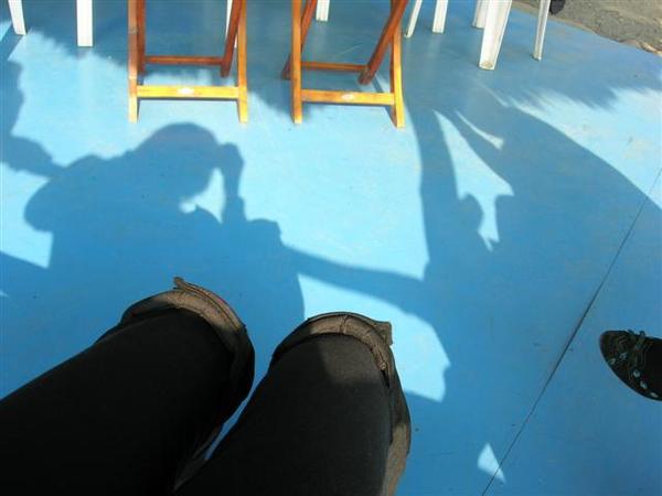 我的膝蓋、兩人的影子