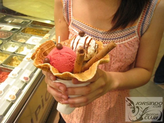 20090720_ea7f359d092b3497da0bHr7XzHIV0PJ8.jpg