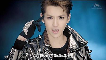 exo-mama-kris-close-up-face-shot-super-charismatic