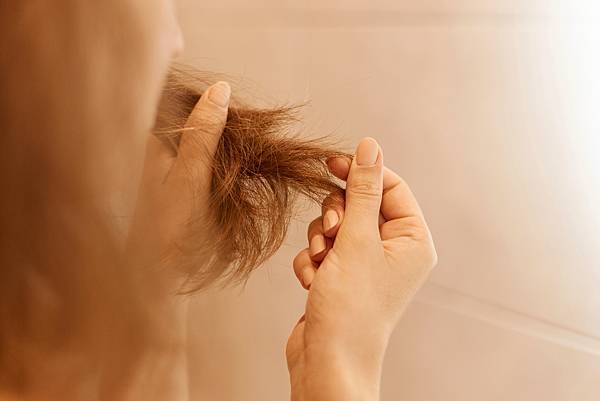 禿頭好可怕，壓力大掉髮吃什麼好？7方法拯救秀髮！