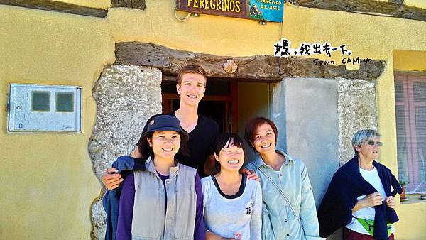 tall man.jpg tall man.jpg