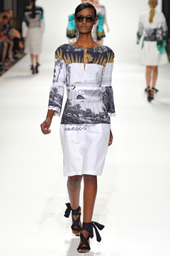 Fatima Siad in Dries Van Noten.jpg