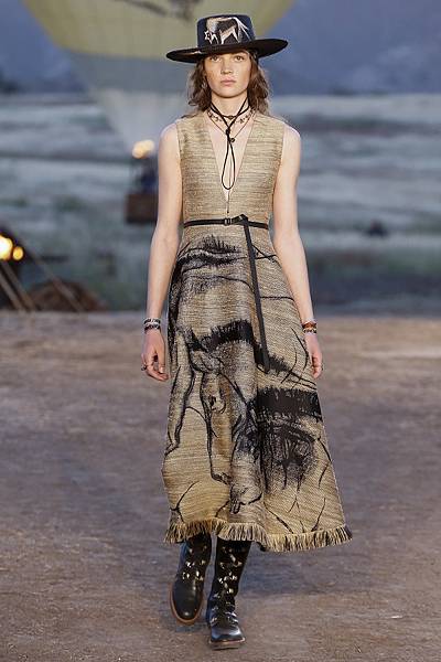 12-Adrienne Jüliger.jpg 12-Adrienne Jüliger.jpg