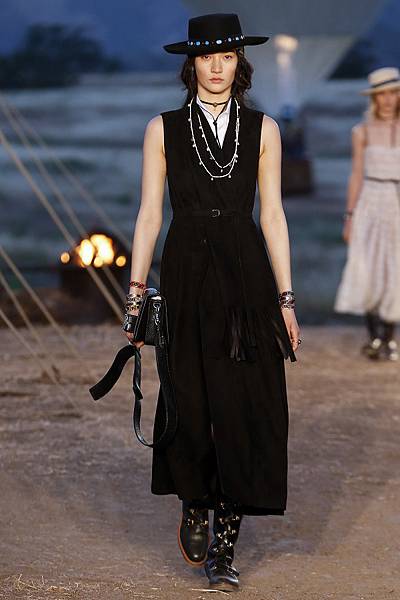 61-Mona Matsuoka.jpg