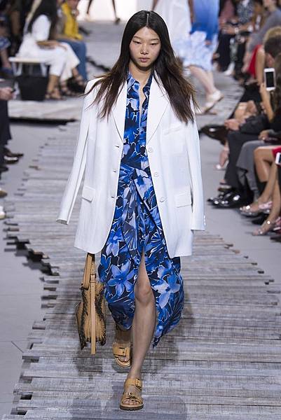 Yoon Young  Bae-Michael Kors Collection.jpg