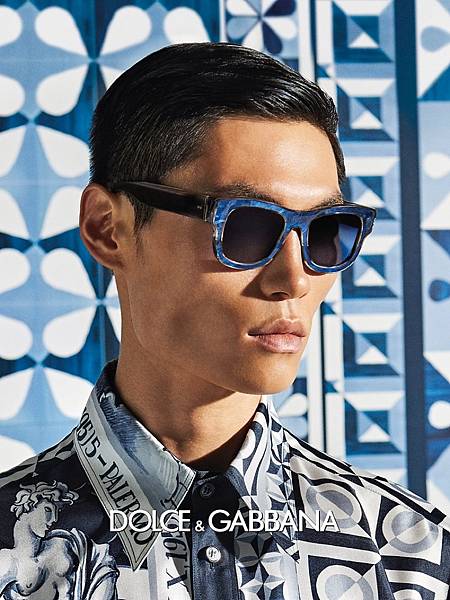 Dolce-Gabbana-Spring-Summer-2021-Mens-Campaign-007.jpg