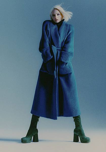 ALBERTA-FERRETTI-FW21-Sam-Rock-03.jpg ALBERTA-FERRETTI-FW21-Sam-Rock-03.jpg