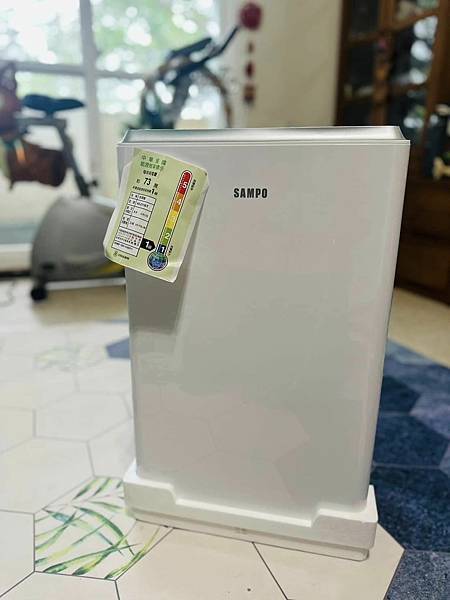 「一機三用，除濕X乾衣X清淨」超實用的聲寶 8L負離子清淨除