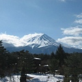 沒有玻璃檔著的富士山，近看才覺得震撼