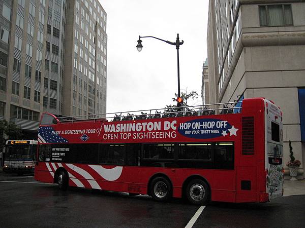 DC也有這種觀光巴士，但人數少得可憐