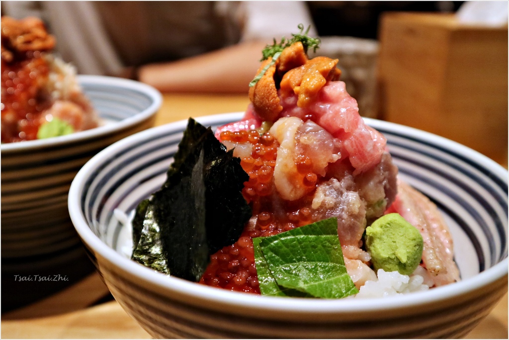 [食記] 日本橋海鮮丼辻半(微風信義店)  