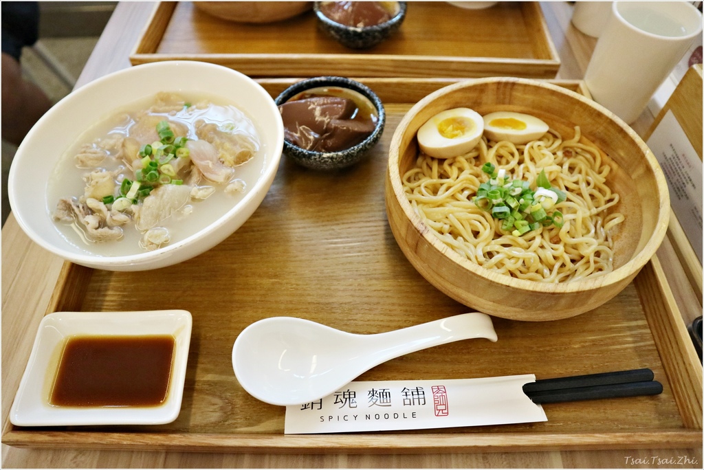 [台北中正]大師兄銷魂麵舖-微風北車店|風味獨特、超Q彈麵條