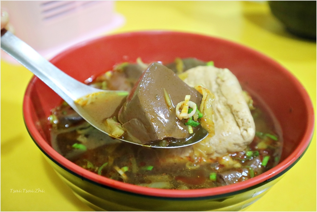 [食記] 台北大安 寧府麻辣鴨血豆腐(通化夜市)