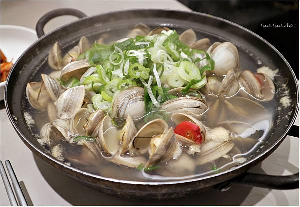 [韓國首爾]朝朝刀削麵(조조칼국수)