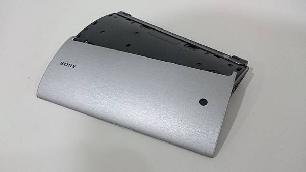 走自己的路,Sony Xperia Z4 Tablet &amp; 歷代機種分享