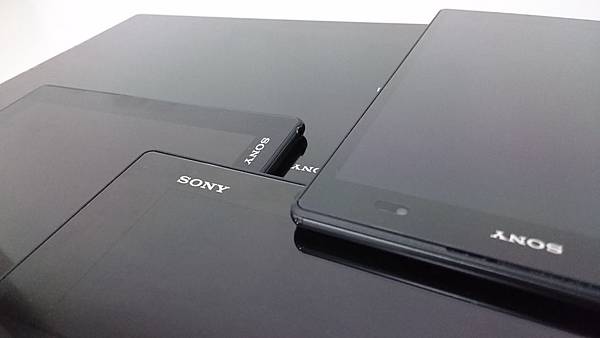 走自己的路,Sony Xperia Z4 Tablet &amp; 歷代機種分享