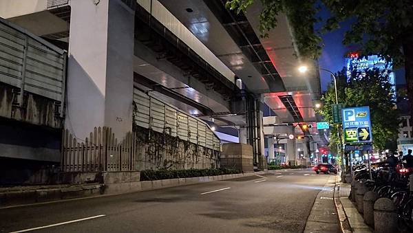 Xperia 10 II 實機到店 ~ 乾丹體驗夜景模式 - 5 Xperia 10 II 實機到店 ~ 乾丹體驗夜景模式 - 5
