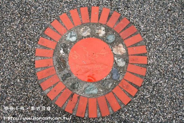 宜蘭民宿戀戀小棧~蘭雨節冒險園區(武荖坑)的地板 