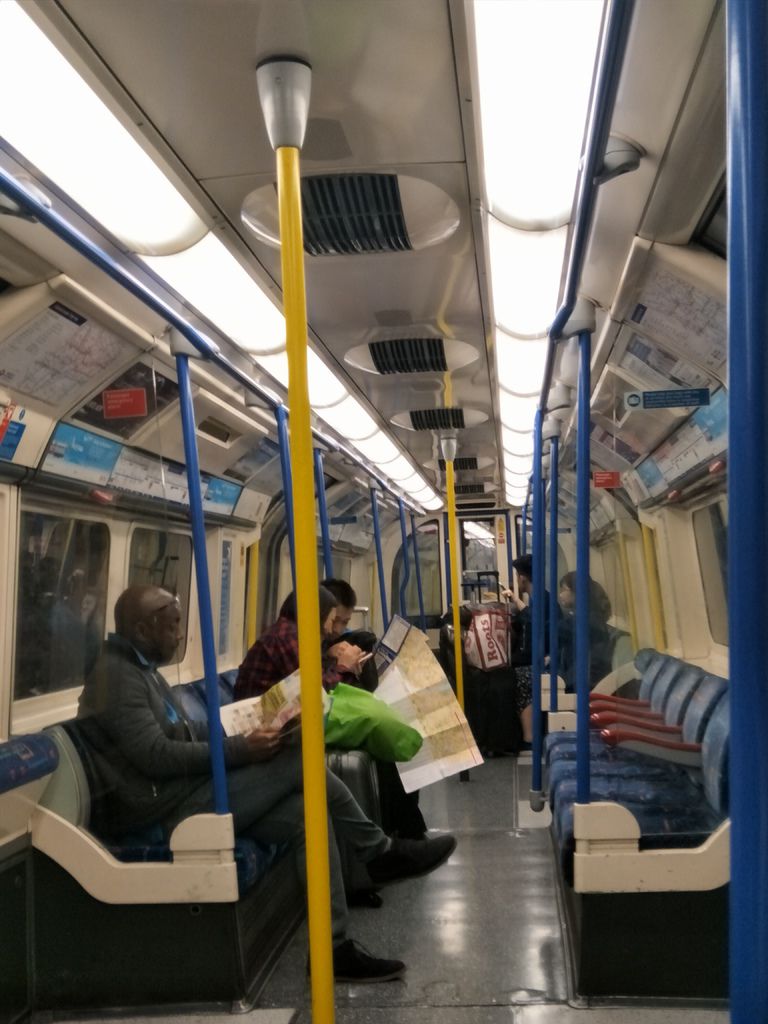 01-1倫敦地鐵初體驗.jpg