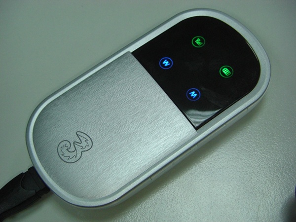 Huawei E5830_03.JPG Huawei E5830_03.JPG