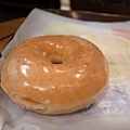 晚上來到新村站附近的Krispy Kreme