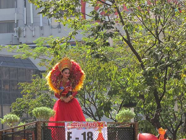 菲律賓學英文AnnVitoSinulog嘉年華會 (8).jpg