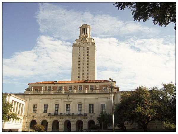 1_1_主要行政大樓與鐘塔 Main BuildingTower.jpg