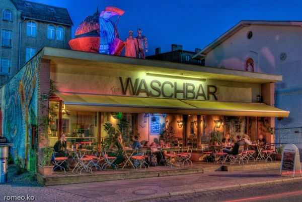 foto-waschbar-beleuchtet.jpg