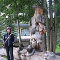 木雕噴泉，木雕有個豬頭唷！發現了嗎？
