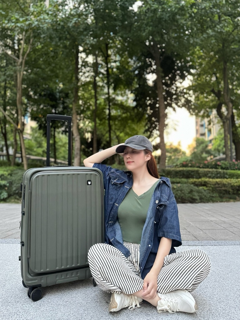 SWISS STYLEBERMAS TOP 2.0升級版 上掀前開式煞車行李箱 SWISS STYLEBERMAS TOP 2.0升級版 上掀前開式煞車行李箱