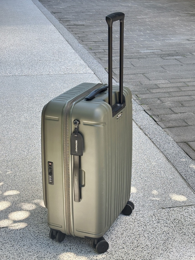 SWISS STYLEBERMAS TOP 2.0升級版 上掀前開式煞車行李箱 SWISS STYLEBERMAS TOP 2.0升級版 上掀前開式煞車行李箱